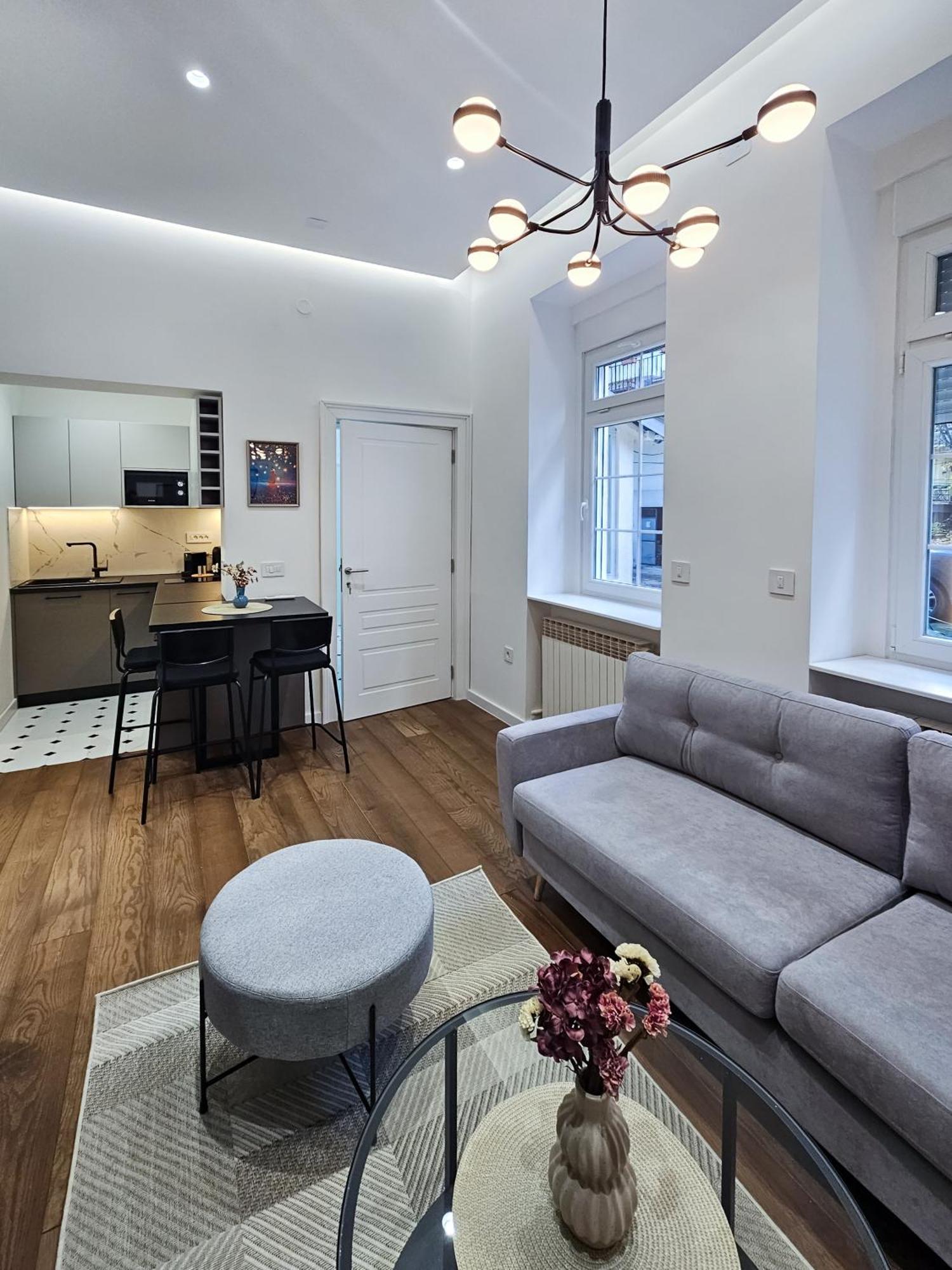 Central Life Belgrado Buitenkant foto