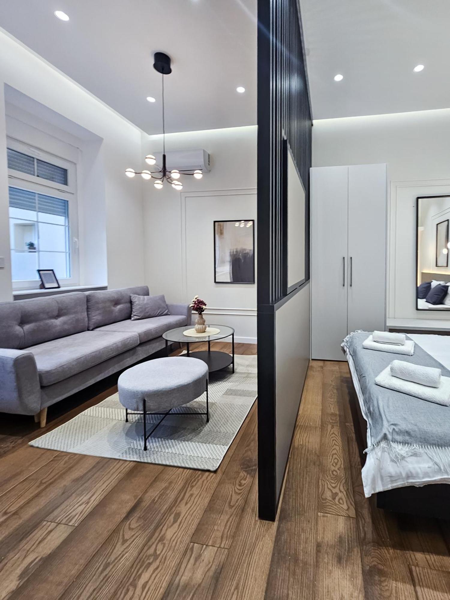 Central Life Belgrado Buitenkant foto