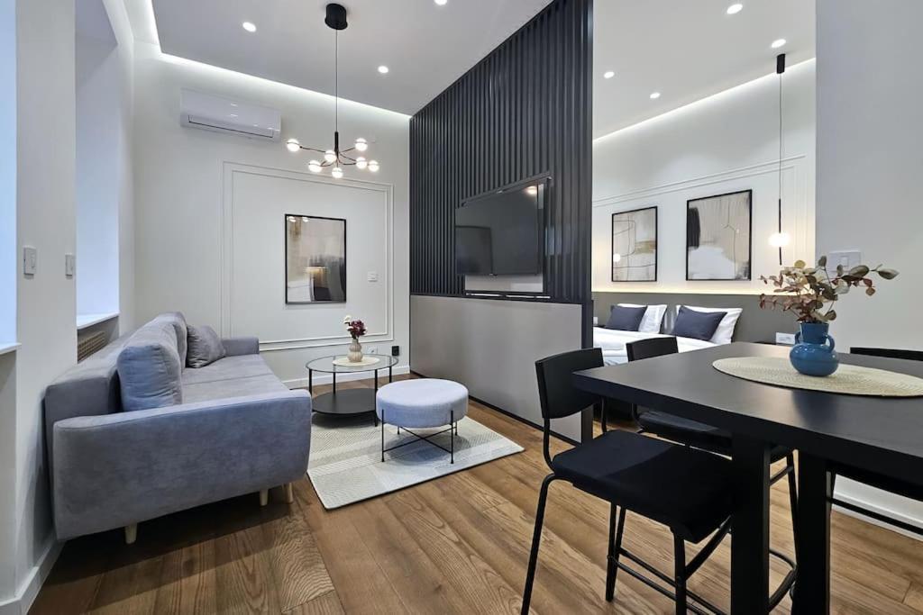 Central Life Belgrado Buitenkant foto